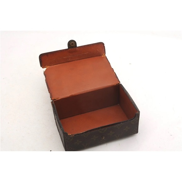 Authentic Louis Vuitton
Monogram Boite A Tout
Jewelry Case Old Model - Picture 3 of 14